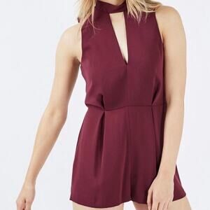 TOPSHOP Sleeveless Romper
High Neck / Keyhole Halter Size 2, Burgundy Red